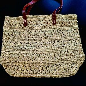 NORDSTROM Bag Large Woven Raffia w/ Gold Thread Tan Handles 19”x16”x6.5”.